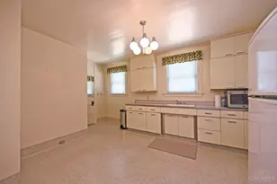 5925 Glenway Ave, Cincinnati, OH 45238 - Photo 28