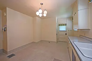 5925 Glenway Ave, Cincinnati, OH 45238 - Photo 30