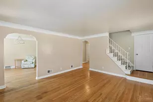 2652 Cedarbrook Dr, Golf Manor, OH 45237 - Photo 6