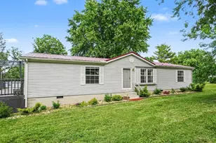 6657 Wizard Of Oz Way, Hillsboro, OH 45133 - Photo 1