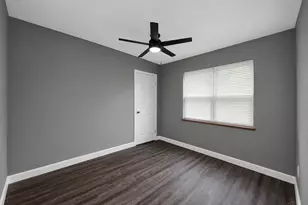 1927 Knollridge Ln, Cincinnati, OH 45231 - Photo 10