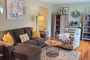 3383 Palmhill Ln, Green Township, OH 45239 - Photo 2