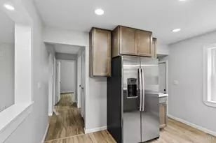 5544 Raceview Ave, Cincinnati, OH 45248 - Photo 14