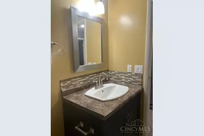 2020 S Breiel Boulevard, Middletown, OH 45044 - Photo 2