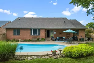 718 Kelly Dr, Wilmington, OH 45177 - Photo 2