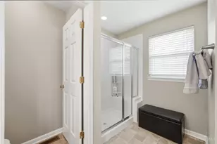 1126 Hayward Cir, Miami Township, OH 45150 - Photo 18