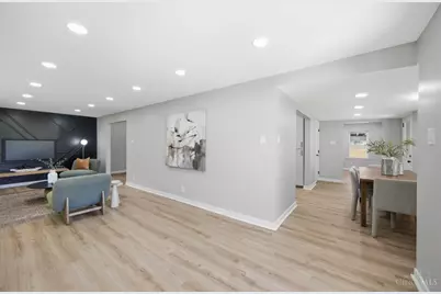 8801 Plainfield Road, Sycamore Township, OH 45236 - Photo 16