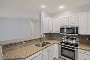 7492 Mansion Cir, Deerfield Township, OH 45040 - Photo 10