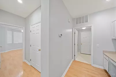 7492 Mansion Circle #B, Deerfield Township, OH 45040 - Photo 12