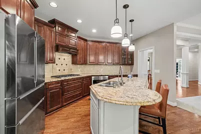 1278 Ridgewood Drive, Miami Township, OH 45140 - Photo 10