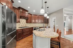 1278 Ridgewood Dr, Miami Township, OH 45140 - Photo 10