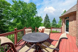 6643 Greenoak Dr, Green Township, OH 45248 - Photo 4