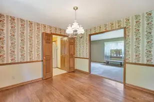 2865 Countrylake Dr, Cincinnati, OH 45233 - Photo 8