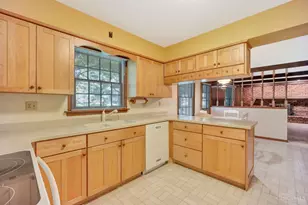 2865 Countrylake Dr, Cincinnati, OH 45233 - Photo 12