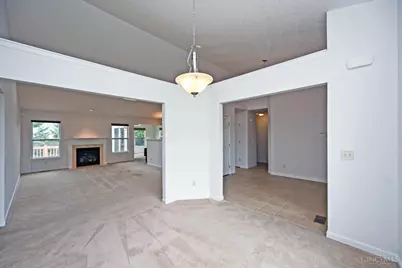 833 Linden Creek, Hamilton Township, OH 45152 - Photo 8
