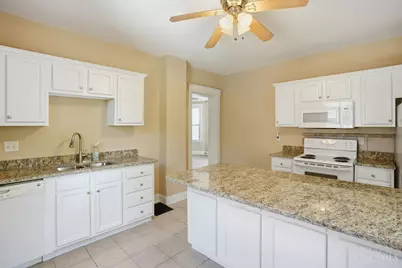2429 Robertson Avenue, Cincinnati, OH 45212 - Photo 22