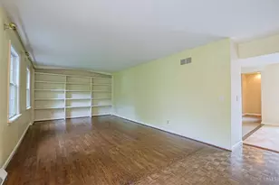 9960 Walnutridge Ct, Symmes Township, OH 45242 - Photo 6