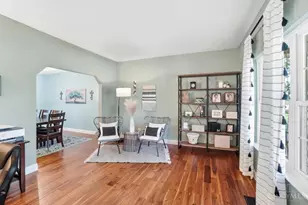 5974 Bluffs Dr, Liberty Township, OH 45044 - Photo 6