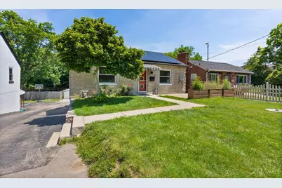 928 Oak Avenue, Wyoming, OH 45215 - Photo 2