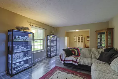 2061 Edinburg Lane, Fairfield, OH 45014 - Photo 6