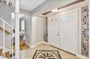 9181 Sunderland Way, West Chester, OH 45069 - Photo 4