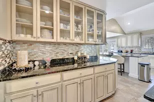 5775 Sugarun Ln, Indian Hill, OH 45243 - Photo 10