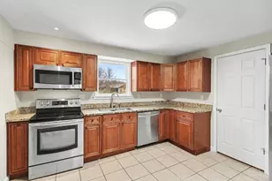 1244 Kent Dr, Miami Township, OH 45150 - Photo 6