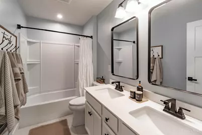 5807 Classicway Boulevard, Hamilton Township, OH 45152 - Photo 32
