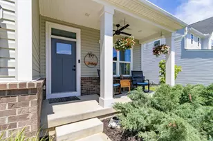 5807 Classicway Blvd, Hamilton Township, OH 45152 - Photo 4