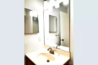 9362 Hunters Creek Drive, Blue Ash, OH 45242 - Photo 12