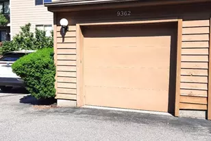 9362 Hunters Creek Dr, Blue Ash, OH 45242 - Photo 2