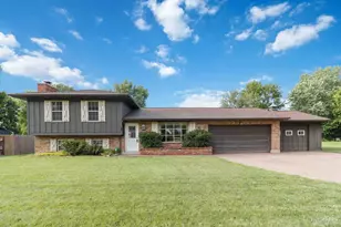 5330 Sherry Ln, Fairfield, OH 45014 - Photo 2