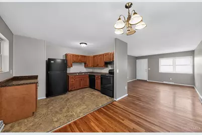 9192 Pippin Road, Colerain Township, OH 45251 - Photo 10