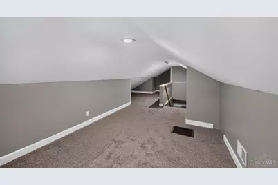1723 Ashbrook Drive, Cincinnati, OH 45238 - Photo 6