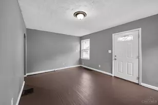 1723 Ashbrook Dr, Cincinnati, OH 45238 - Photo 14