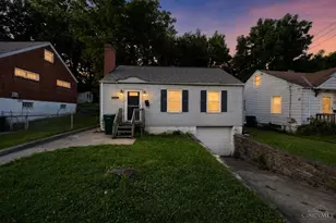 1723 Ashbrook Dr, Cincinnati, OH 45238 - Photo 10