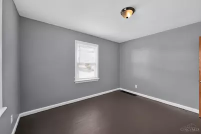 1723 Ashbrook Drive, Cincinnati, OH 45238 - Photo 2