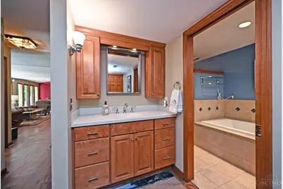 11344 Melissa Court, Cincinnati, OH 45251 - Photo 32