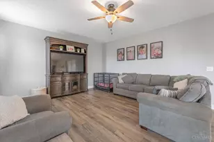 201 Oakridge Ct, Carlisle, OH 45005 - Photo 12