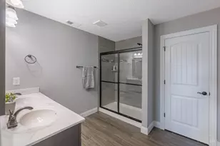 201 Oakridge Ct, Carlisle, OH 45005 - Photo 16