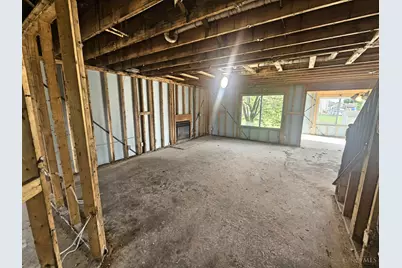 8657 Plum Creek Court, Franklin Township, OH 45005 - Photo 4