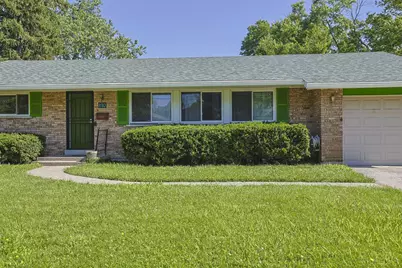 810 Cloverview Avenue, Springfield Township, OH 45231 - Photo 2