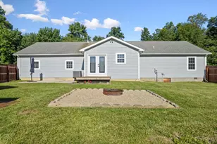 126 Texas Dr, Jackson Township, OH 45171 - Photo 8