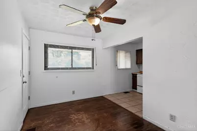 8868 Ebro Court, Cincinnati, OH 45231 - Photo 6