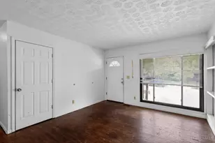 8868 Ebro Ct, Springfield Township, OH 45231 - Photo 4