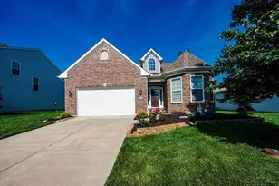 10125 Arnold Dr, Woodlawn, OH 45215 - Photo 1
