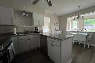 8575 Kentland Ct, Amberley, OH 45236 - Photo 8