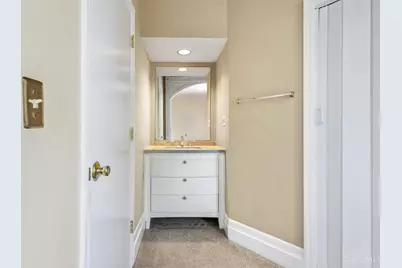 1 Moyer Place, Cincinnati, OH 45208 - Photo 24