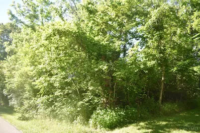 11871 Lakefront Drive, Paint Township, OH 45133 - Photo 2