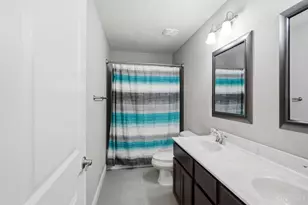 8007 Acorn Trail, Hamilton Township, OH 45039 - Photo 28